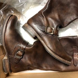 Frye Veronica Boots Dark Brown Size 10